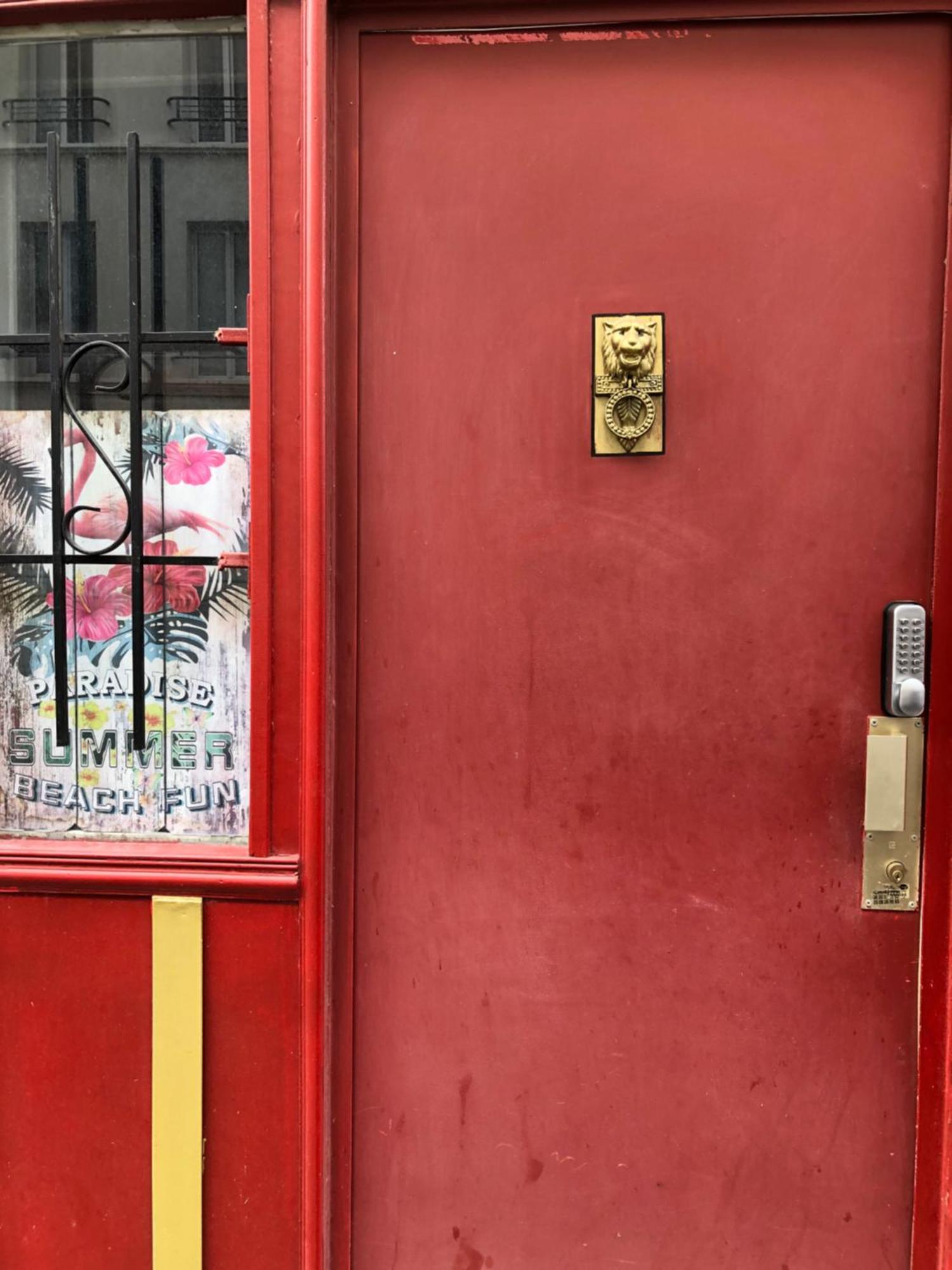 Guesthouse Familial Pour 2,3,4 Personnes De 44M2- Accessible Handic -Rez De Chaussee-Vues Sur Rue Et Patio Prive - Sejour, Chambre Separee-Cuisine,Salle De Bain,Lit Double Et Canape-Lit 2Pers-Entree De La Rue Berzelius-5 Minutes Du Metro Brochant-Lig Paryż Zewnętrze zdjęcie