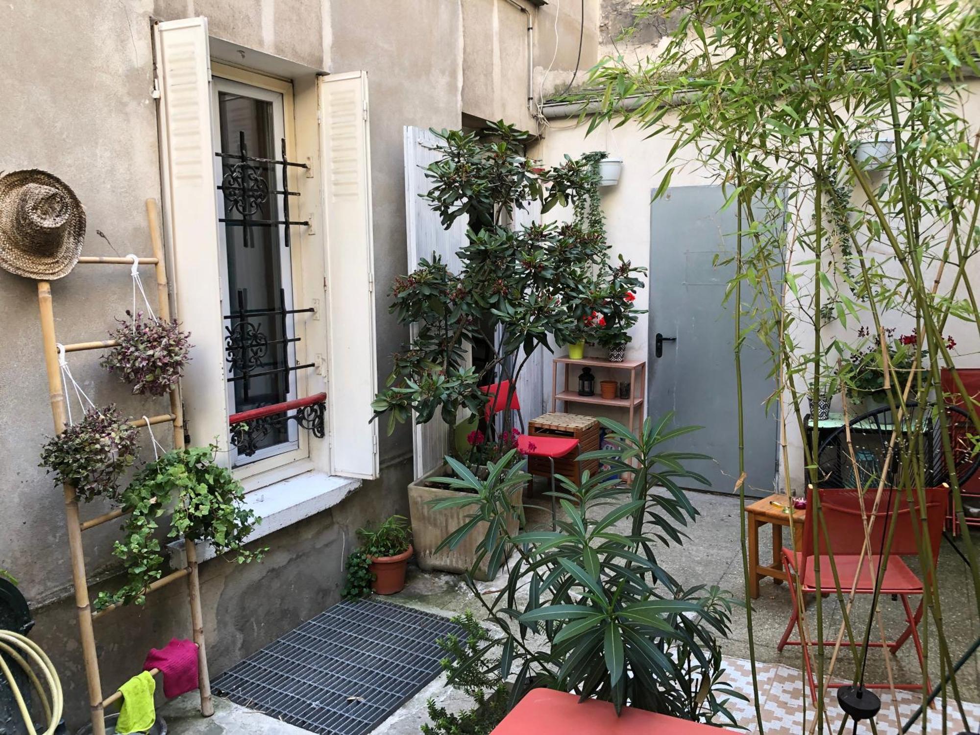 Guesthouse Familial Pour 2,3,4 Personnes De 44M2- Accessible Handic -Rez De Chaussee-Vues Sur Rue Et Patio Prive - Sejour, Chambre Separee-Cuisine,Salle De Bain,Lit Double Et Canape-Lit 2Pers-Entree De La Rue Berzelius-5 Minutes Du Metro Brochant-Lig Paryż Zewnętrze zdjęcie