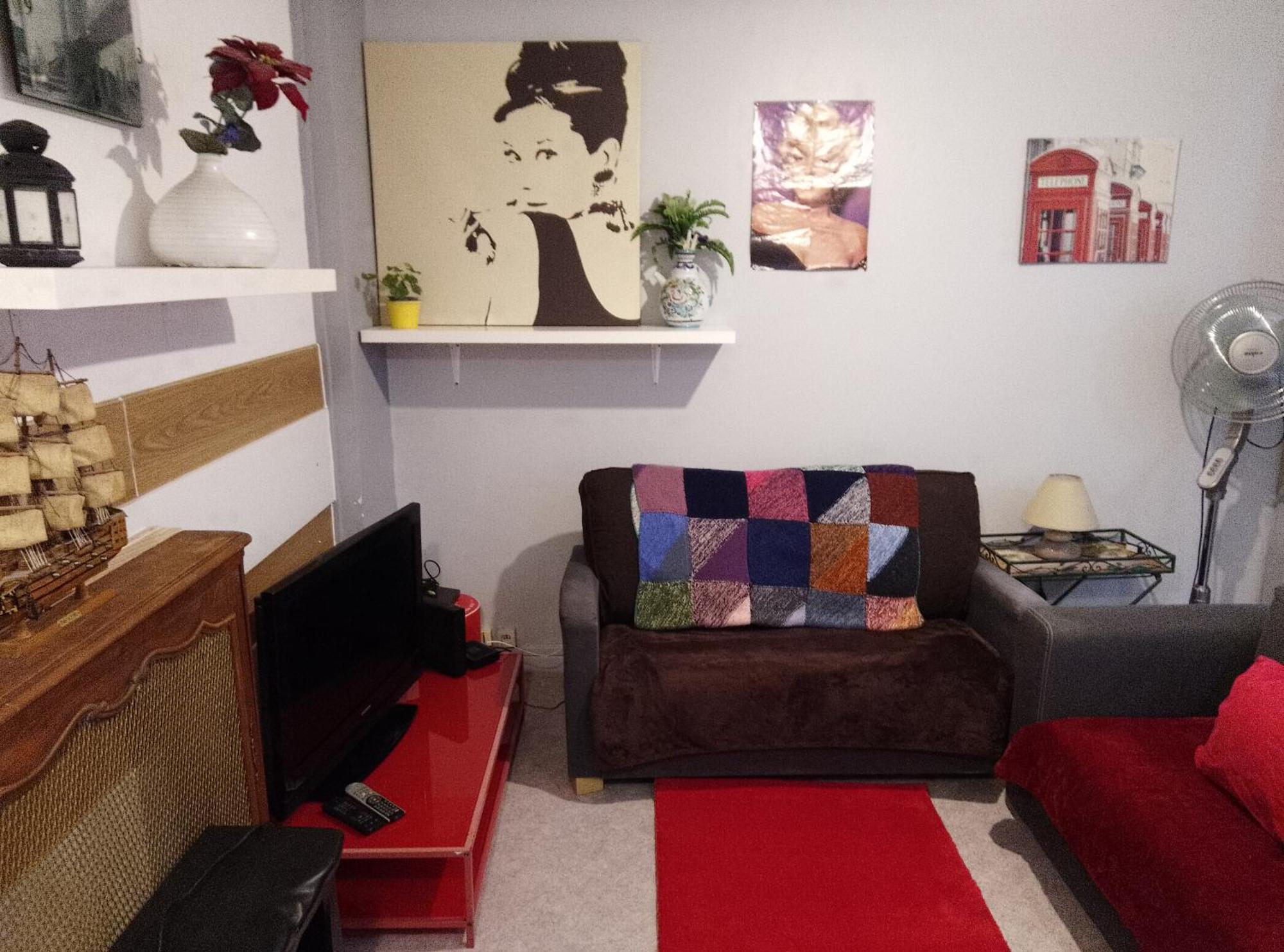 Guesthouse Familial Pour 2,3,4 Personnes De 44M2- Accessible Handic -Rez De Chaussee-Vues Sur Rue Et Patio Prive - Sejour, Chambre Separee-Cuisine,Salle De Bain,Lit Double Et Canape-Lit 2Pers-Entree De La Rue Berzelius-5 Minutes Du Metro Brochant-Lig Paryż Zewnętrze zdjęcie